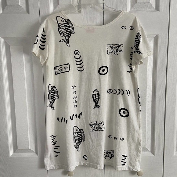 Sea Breeze Size Small Graphic T-Shirt Coverup White with Black Sea Themed Print - Picture 3 of 9